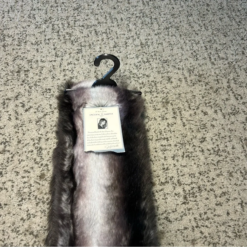 NWT Jaclyn Smith Brown Quad Faux Fur Scarf
